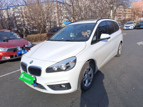 宝马2系多功能旅行车 2015款 218i 领先型