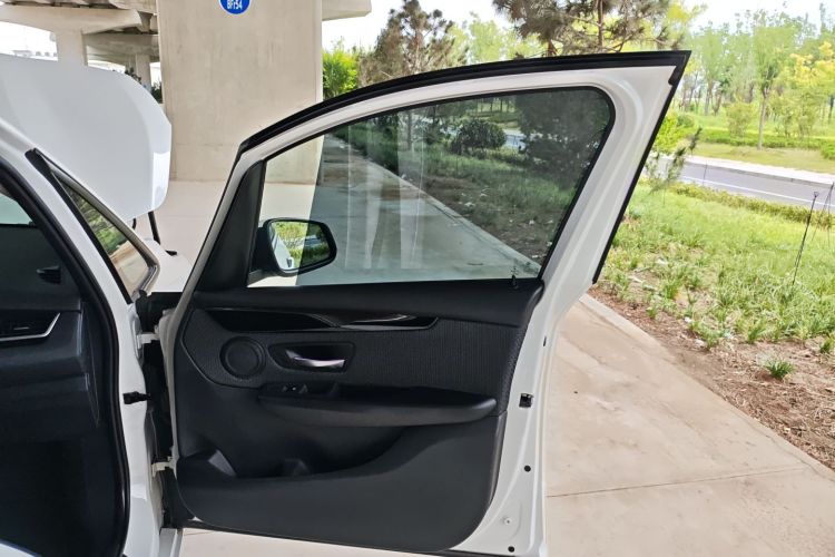 宝马2系旅行车 2018款 218i 时尚型中控内饰42