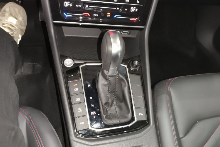 大众 朗逸 2024款 300TSI DSG星空领先版中控内饰18