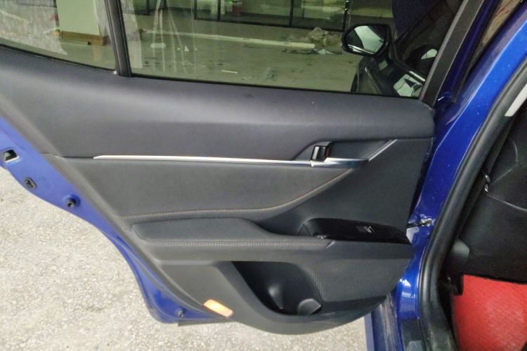 丰田 凯美瑞 2021款 双擎 2.5HG 豪华版中控内饰7008