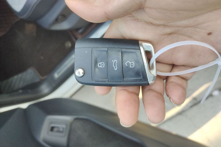 大众 探岳 2023款 300TSI 两驱豪华Plus进阶版中控内饰11