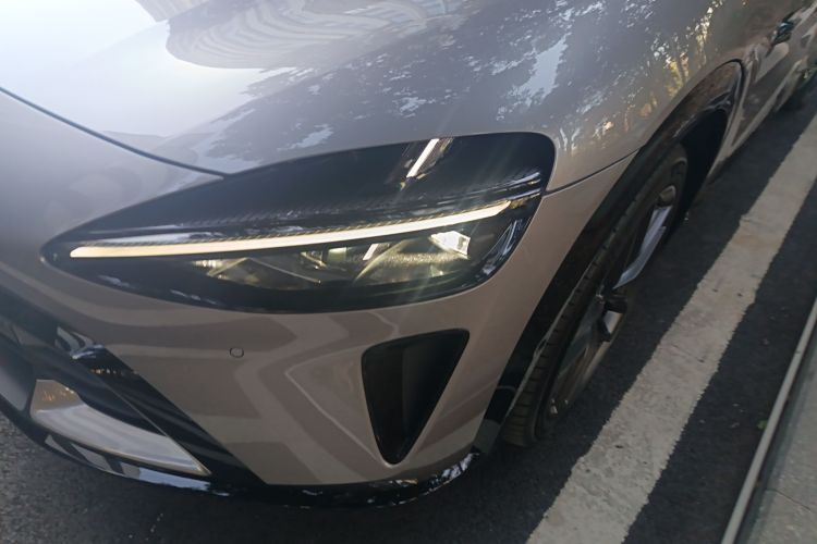 小米汽车 小米YU7 2025款 超长续航高性能四驱Max版局部细节36