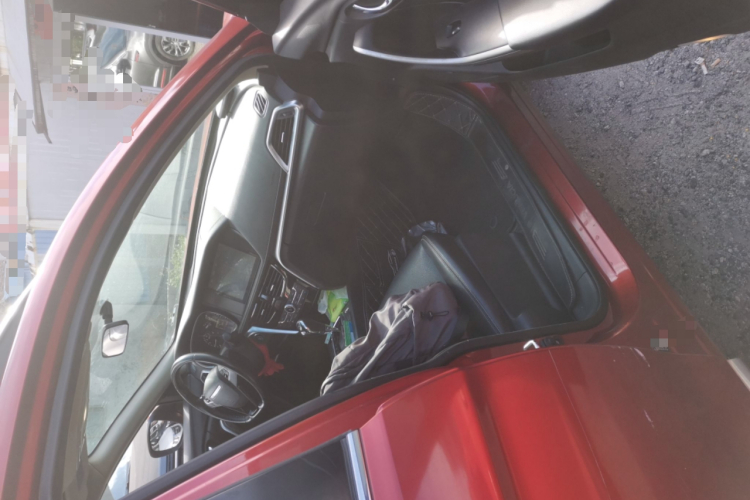 启辰T90 2017款 2.0L CVT智尚版局部细节9005