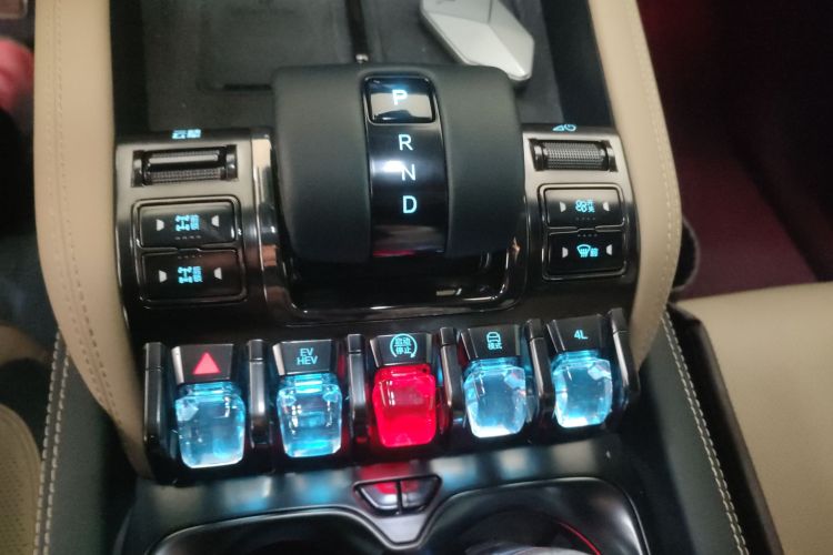 方程豹 豹5 2023款 云辇旗舰版中控内饰18