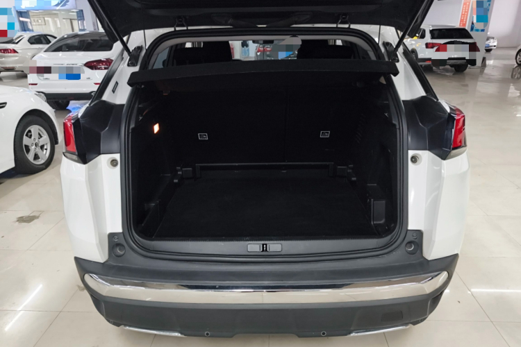 标致4008 2019款 360THP 领先版机舱底盘23