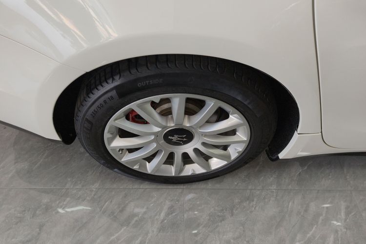 玛莎拉蒂 Ghibli 2014款 3.0T 标准版车身外观6008