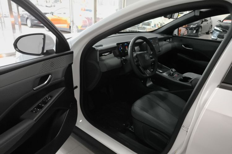 比亚迪 秦PLUS 2025款 DM-i 智驾版 55KM领先型中控内饰20