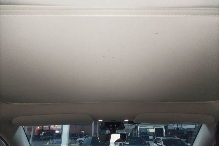 特斯拉 Model Y 2022款 长续航全轮驱动版局部细节22