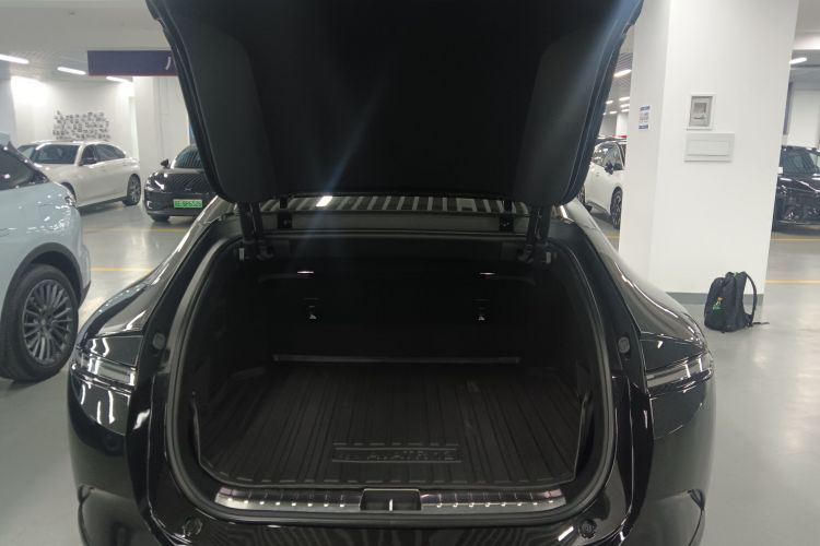 阿维塔12 2025款 Ultra增程版机舱底盘23