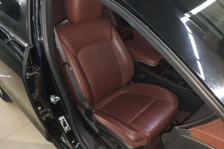 别克 君越 2013款 2.4L SIDI精英舒适型局部细节41