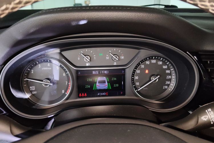 别克 君威 2023款 552T 智享型局部细节14