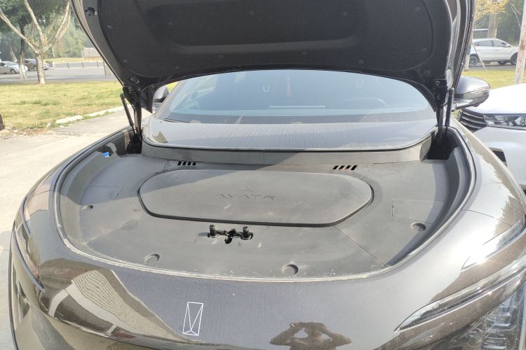 阿维塔07 2024款 Pro+增程版机舱底盘24