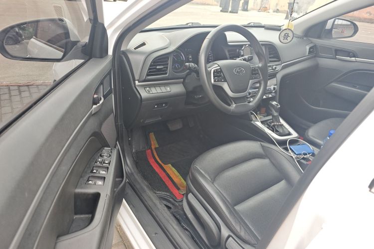 现代 领动插电混动 2019款 1.6L PHX乐行版中控内饰7003