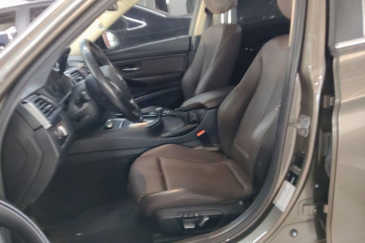 宝马3系 2018款 320Li 时尚型中控内饰19