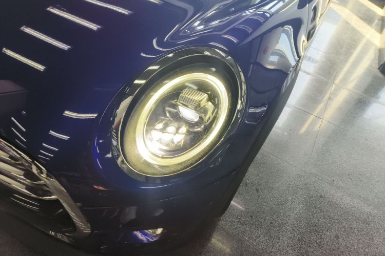 MINI 2019款 1.5T COOPER 艺术家 五门版局部细节36