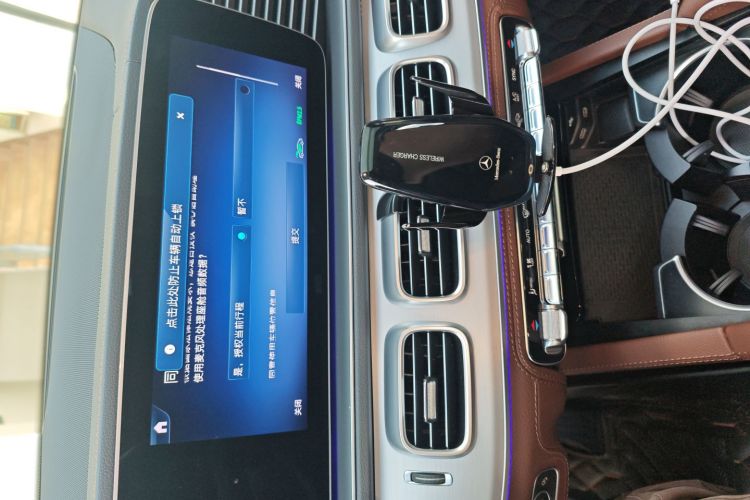 奔驰GLE 2024款 GLE 350 4MATIC 动感型中控内饰16