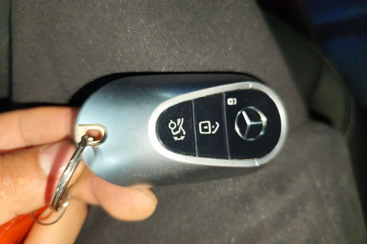 奔驰EQS 2022款 改款 450+ 先锋版中控内饰7001