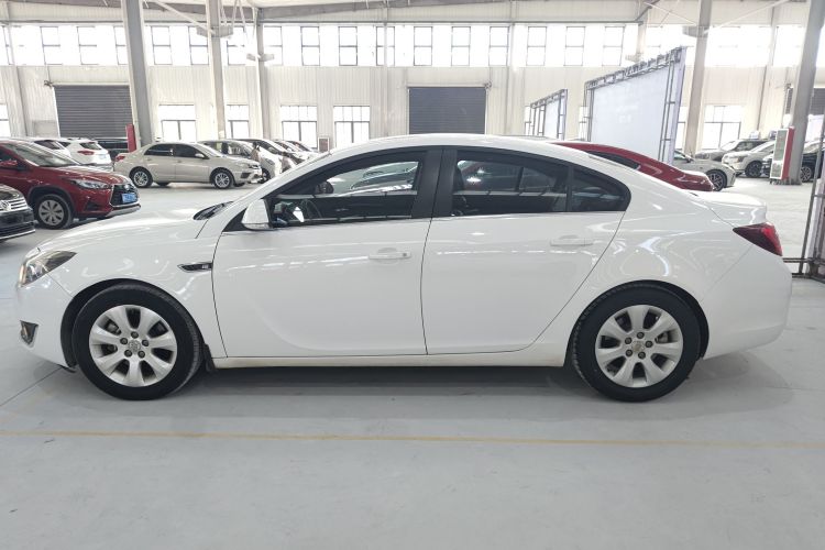 别克 君威 2015款 1.6T 领先技术型车身外观4