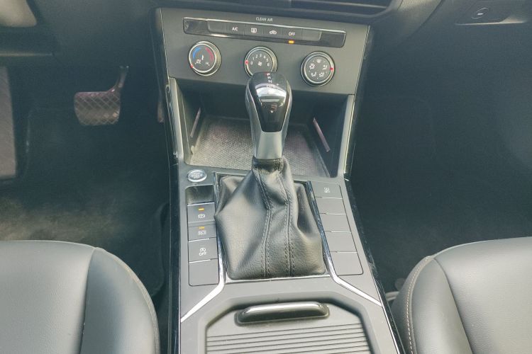 大众 帕萨特 2020款 改款 280TSI 商务版 国VI中控内饰18