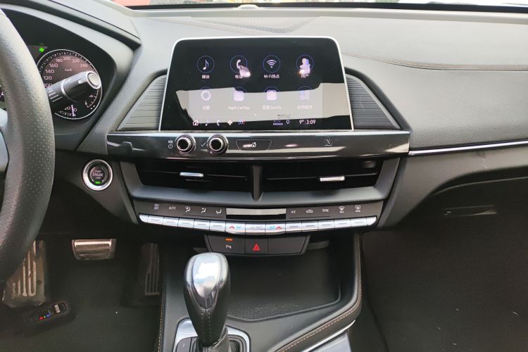 凯迪拉克CT4 2020款 28T 精英型中控内饰16