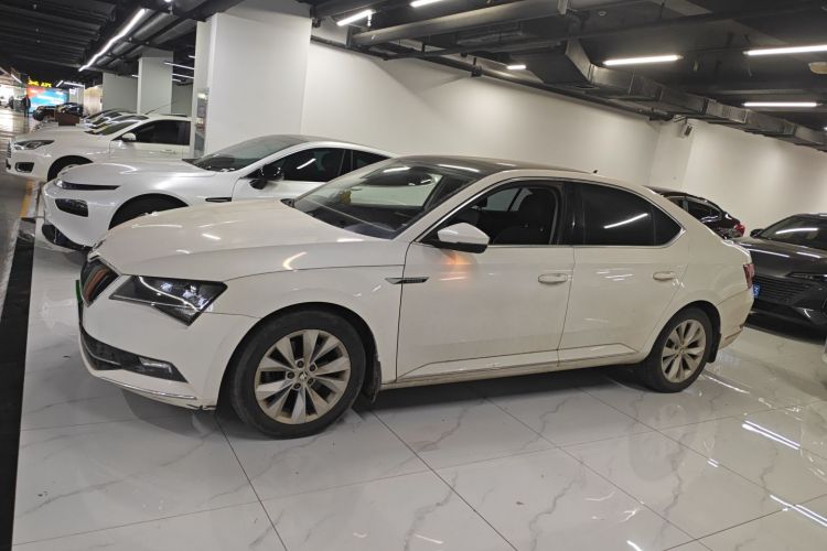 斯柯达 速派 2016款 TSI280 DSG创行版车身外观4