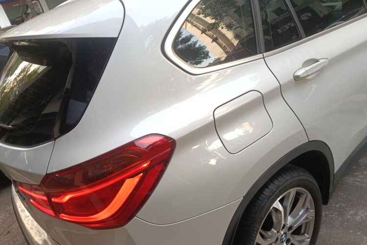 宝马X1 2019款 sDrive20Li 领先型车身外观7