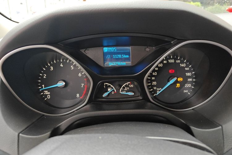 福特 福克斯 2015款 两厢 1.6L 自动舒适型中控内饰14