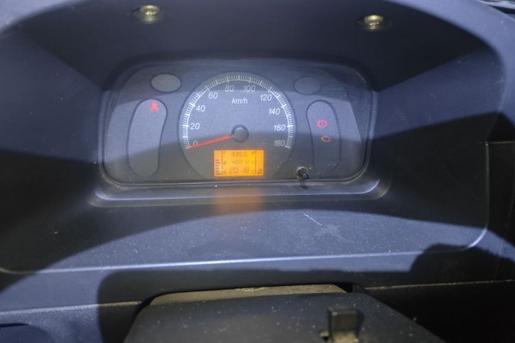 五菱汽车 五菱之光 2013款 1.0L 实用型中控内饰15