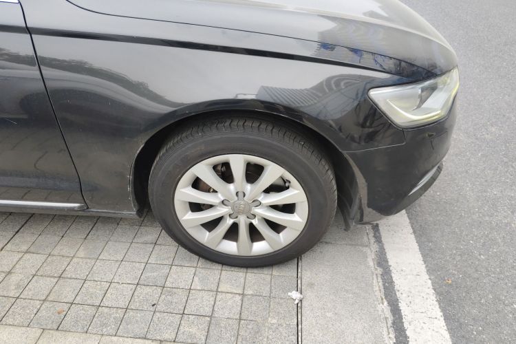 奥迪A6L 2012款 30 FSI 舒适型车身外观6007