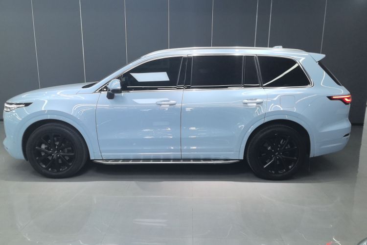 理想汽车 理想ONE 2021款 增程6座版车身外观4