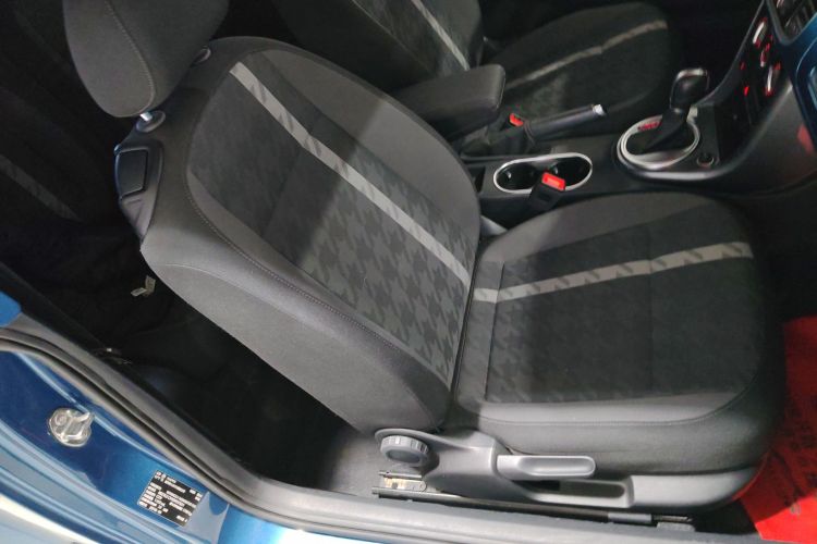 大众 甲壳虫 2018款 180TSI 宜乐型局部细节41