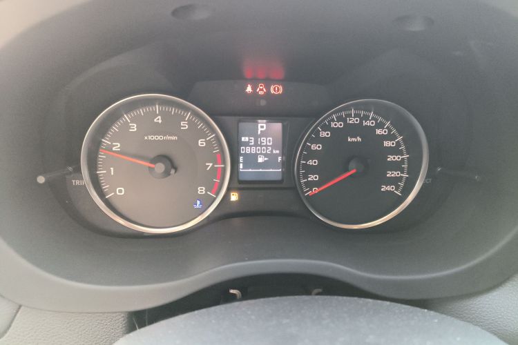 斯巴鲁XV 2014款 2.0i 舒适版中控内饰14