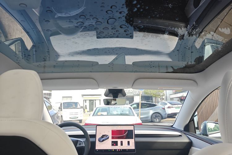 特斯拉 Model Y 2025款 后轮驱动版局部细节22