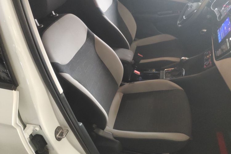 捷达VS5 2023款 280TSI 自动进取型局部细节41