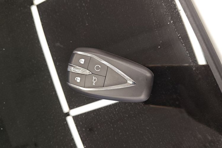 长安UNI-V 2024款 1.5T 高能版中控内饰11