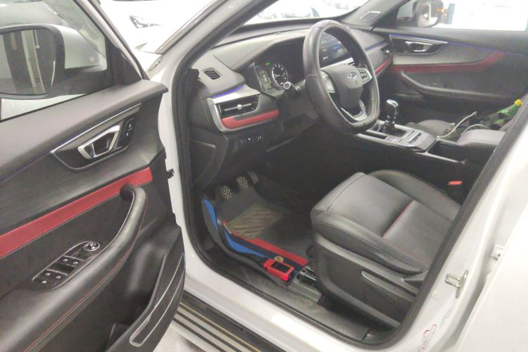 奇瑞 瑞虎7 2020款 1.5T 手动精英型中控内饰20