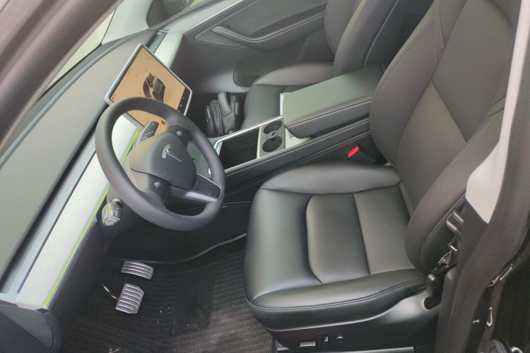 特斯拉 Model Y 2024款 后轮驱动版局部细节19