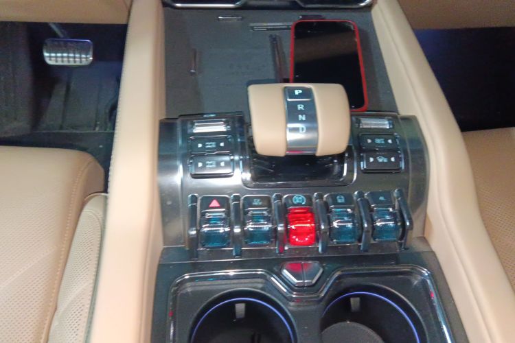 方程豹 豹8 2025款 智勇旗舰版 7座局部细节18