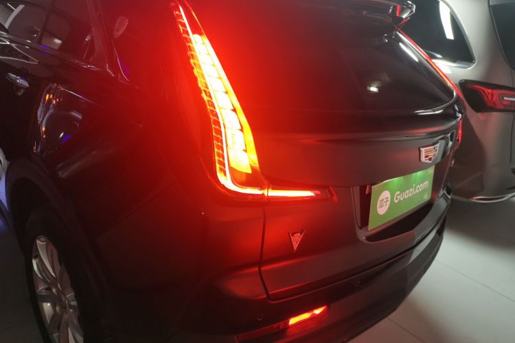 凯迪拉克XT4 2018款 28T 两驱技术型车身外观6