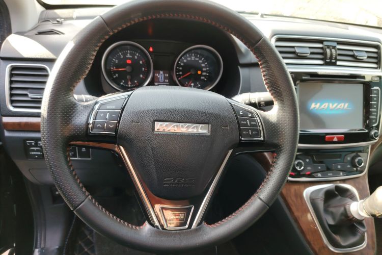 哈弗H6 2015款 改款 运动版 1.5T 手动两驱精英型中控内饰13