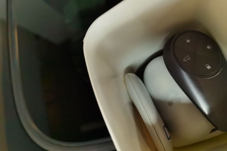 蔚来ES6 2024款 75kWh中控内饰7001