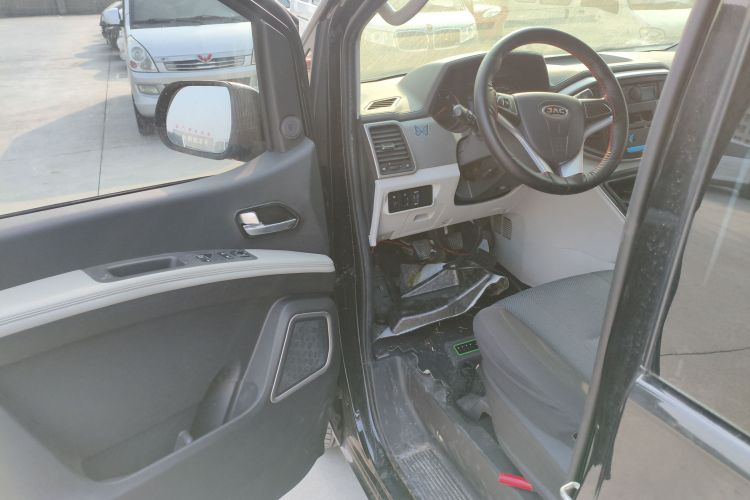 江淮瑞风 瑞风M4 2020款 2.0CTI 柴油 手动劲锐型 国VI中控内饰20