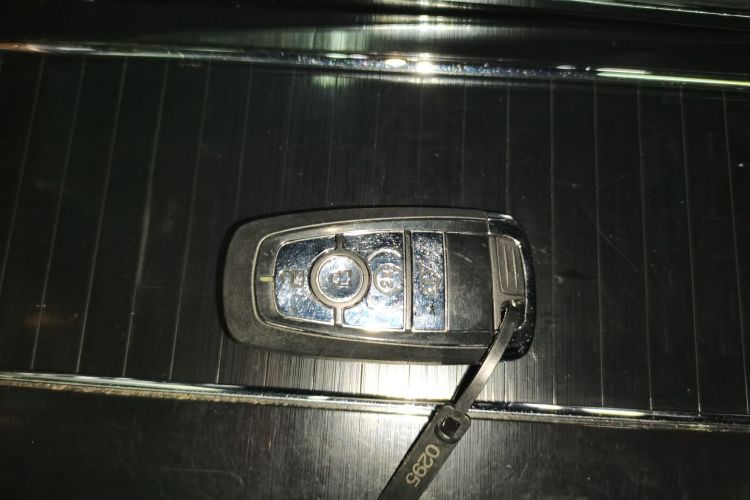 林肯 飞行家 2022款 3.0T V6 四驱尊雅版中控内饰11