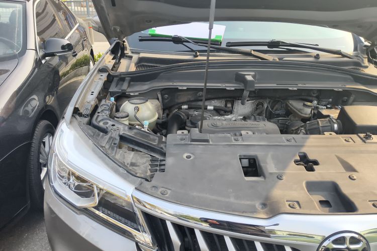 中华V6 2018款 1.5T 自动尊贵型局部细节9006