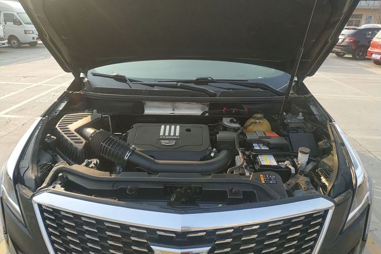 凯迪拉克XT5 2022款 2.0T 两驱豪华型机舱底盘24