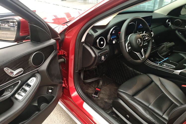 奔驰C级 2019款 C 180 L 时尚型运动版中控内饰7003