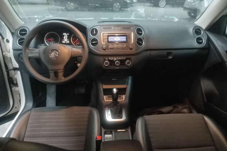 大众 途观 2017款 300TSI 自动两驱丝绸之路风尚版中控内饰12