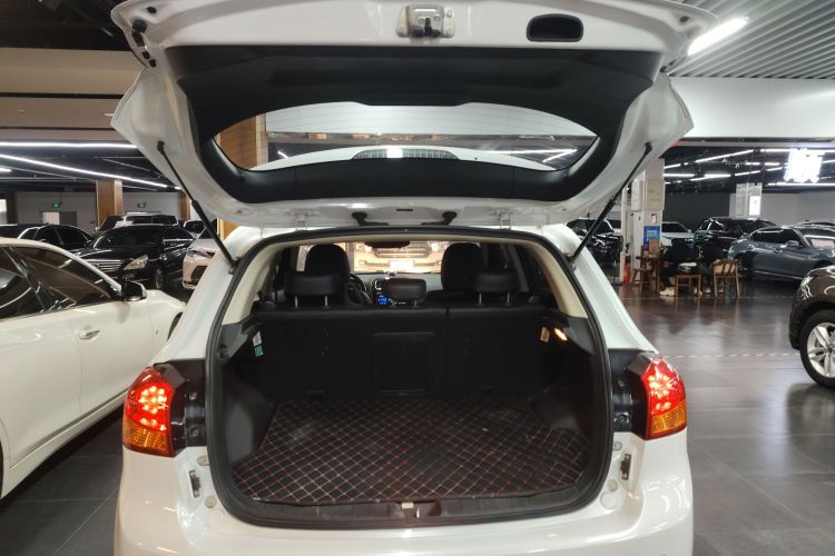 三菱 劲炫ASX 2018款 2.0L CVT两驱尊享版局部细节23