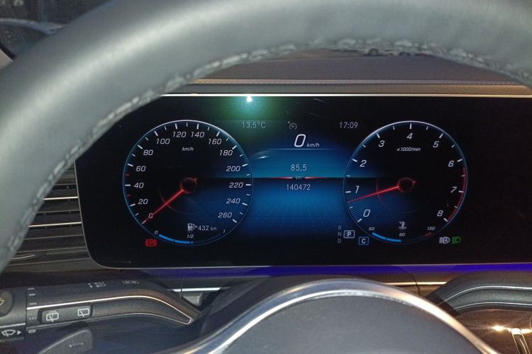 奔驰GLE 2020款 改款 GLE 350 4MATIC 时尚型特别版中控内饰14