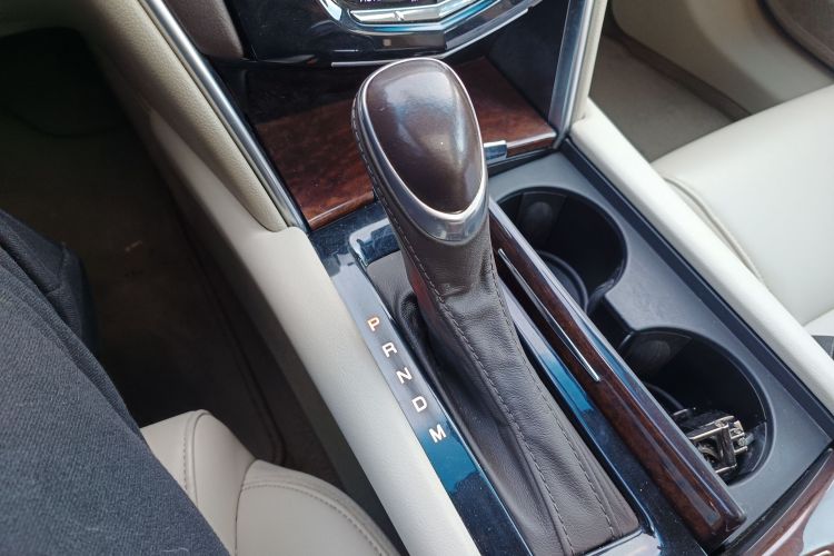 凯迪拉克XTS 2017款 28T 技术型中控内饰18